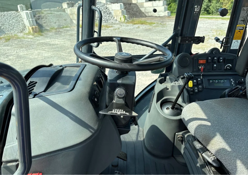 2011	John Deere	310SJ