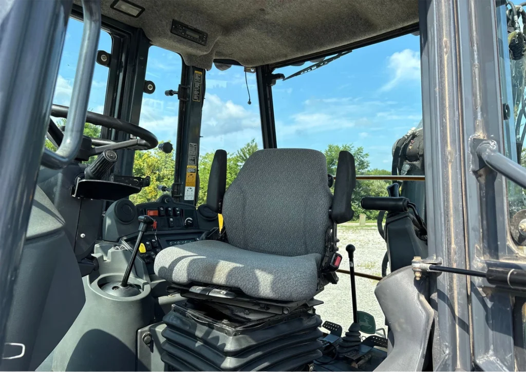 2011	John Deere	310SJ
