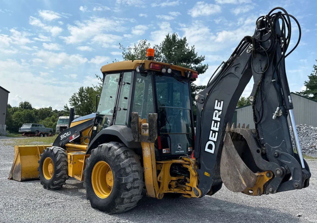2011	John Deere	310SJ
